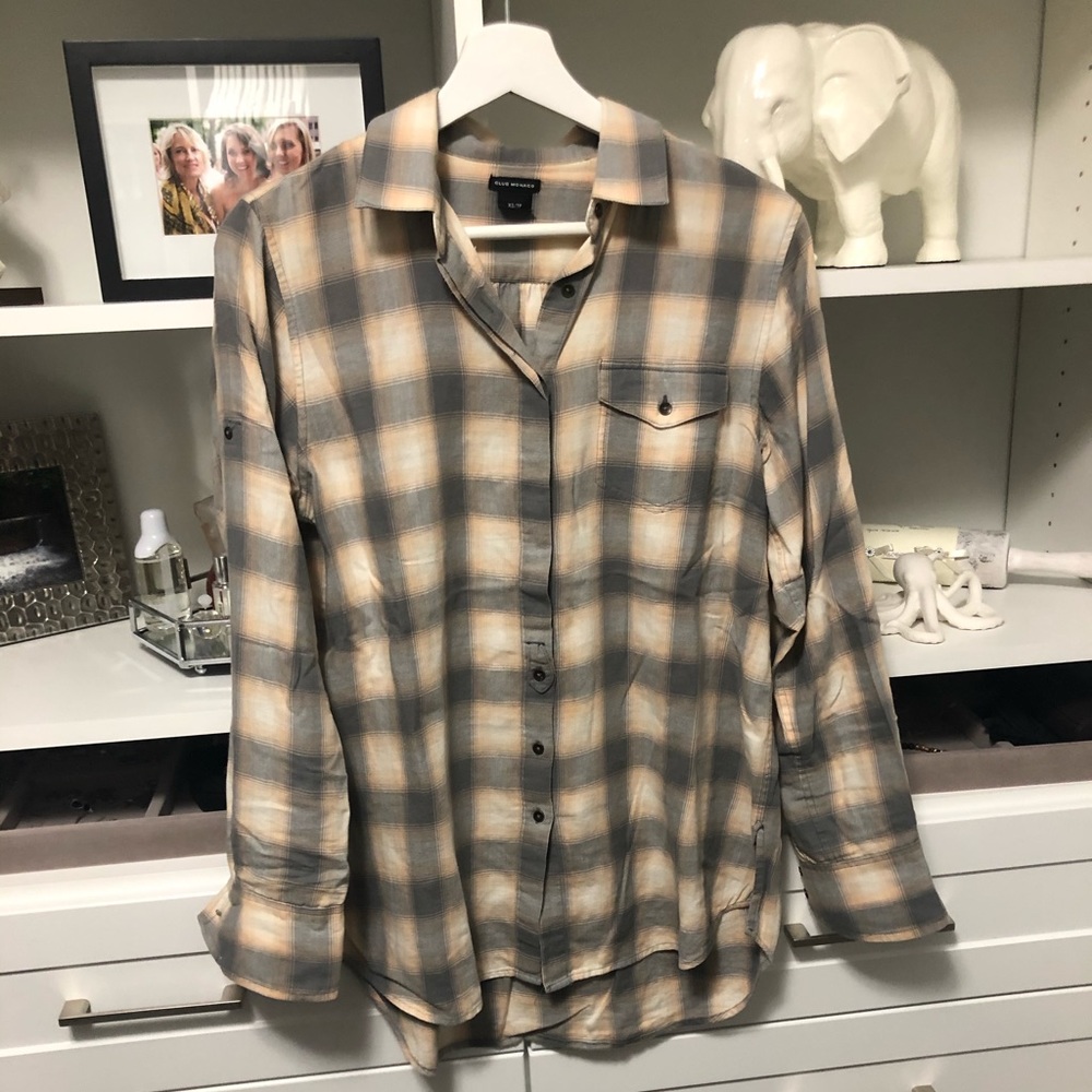 Club Monaco grey and peach plaid button down shirt